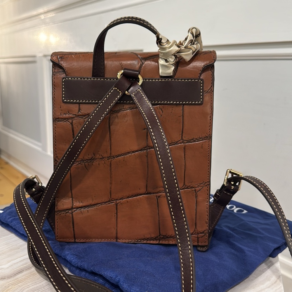 Dooney & Bourke Bag Denison Leather Croco Flap Brown Croc-Embossed Backback - Picture 6 of 17
